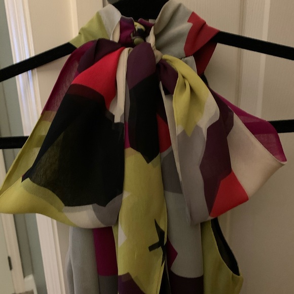 Blouse-Silk Halter Neck- Small- Striking-Size 2-Great preowned like new- - Picture 4 of 10